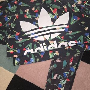 Adidas Black Floral Print Cropped Shirt/Leggings Set